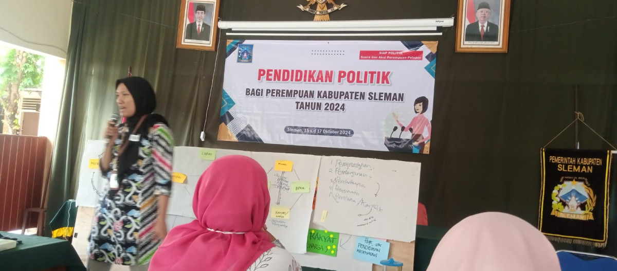 Hari k 2 pendidikan politik Bagi perempuan yg di hadiri oleh kader pucanganom