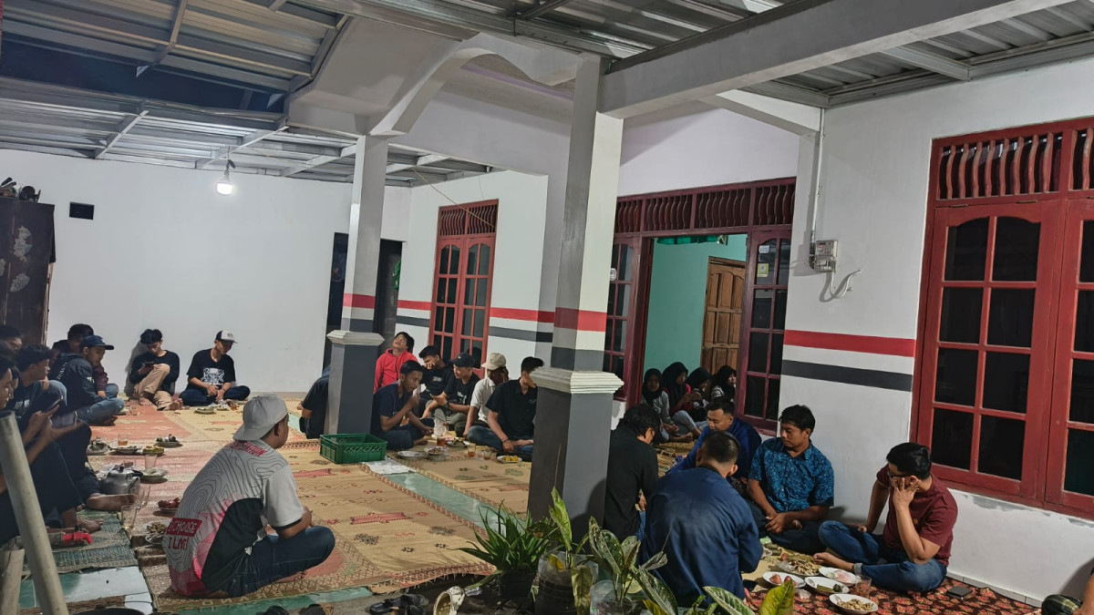 Rapat rutin Karangtaruna kamis pahing Padukuhan Malangrejo