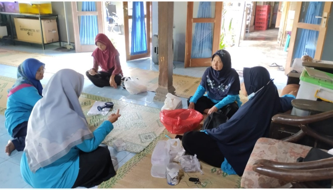 Rapat Kader Posyandu Lansia Pokoh