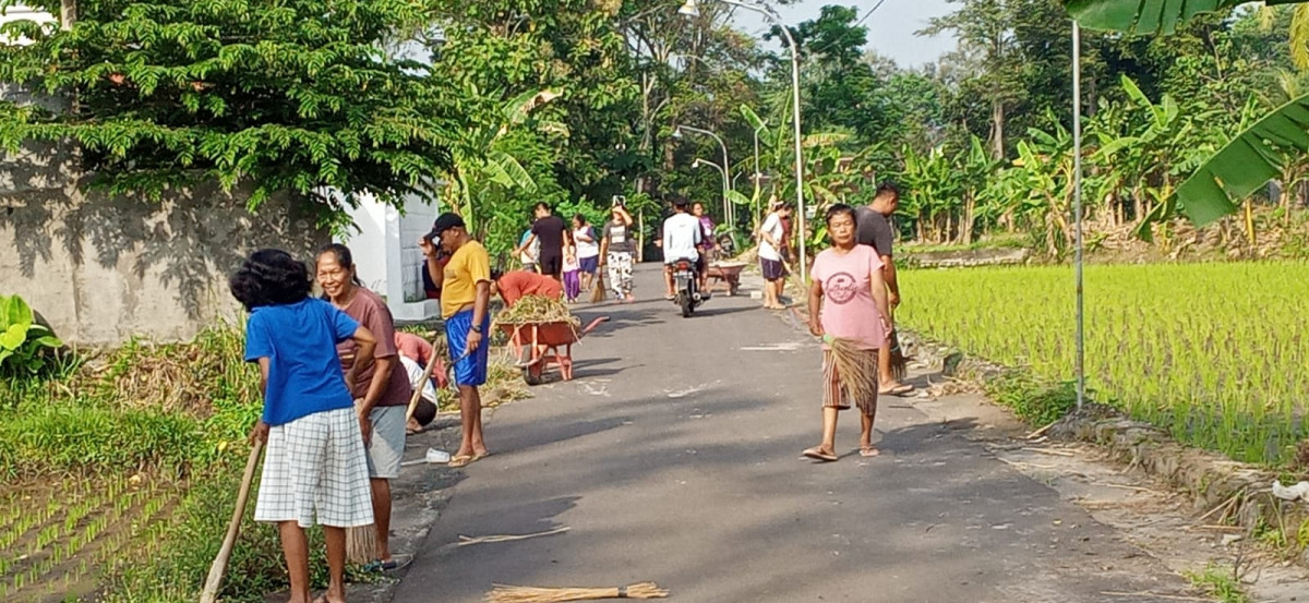 Bersih dusun menyambut nataru