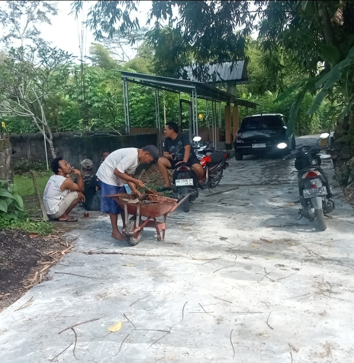 Gotong royong Padukuhan Karanganyar