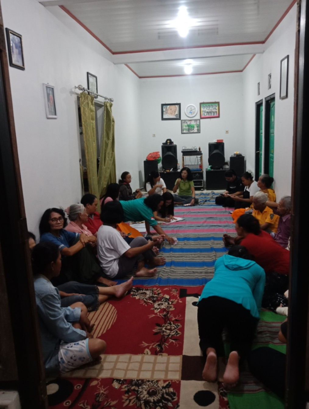 Pertemuan ibu ibu rw 6 dusun sawahan kiduk