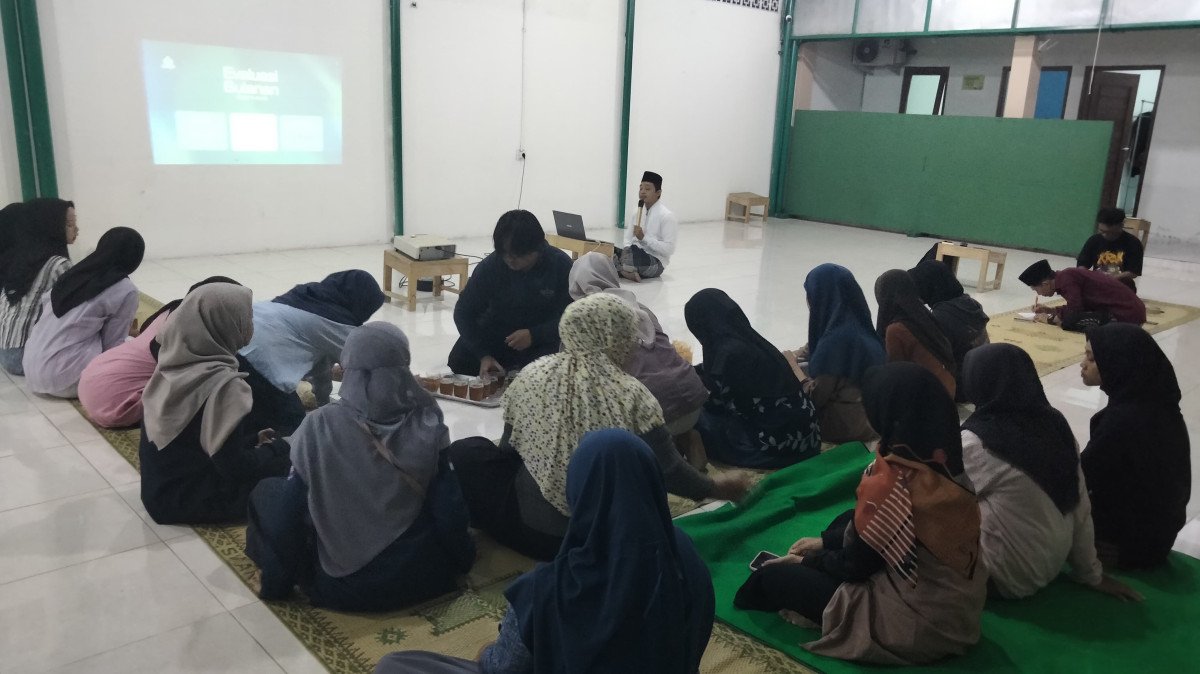 Rapat karang taruna pokoh