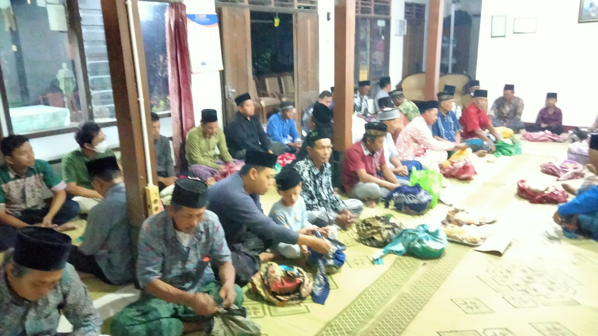 Kenduri malam 10 ruwah padukuhan Tonggalan