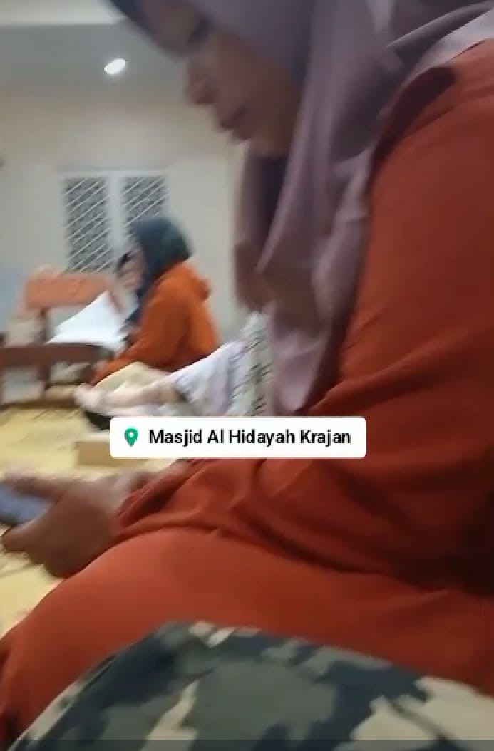 Pengajian rutin malam sabtu ibu2 warga krajan