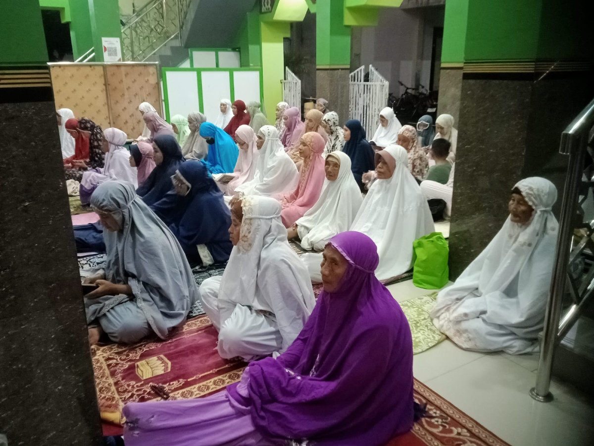 Kultum sebelum sholat tarawih  Di masjid Arrohmah Padukuhan Malangrejo