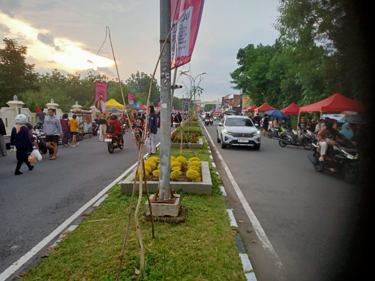 Kegiatan pasar romadhon UPPKA Malangrejo