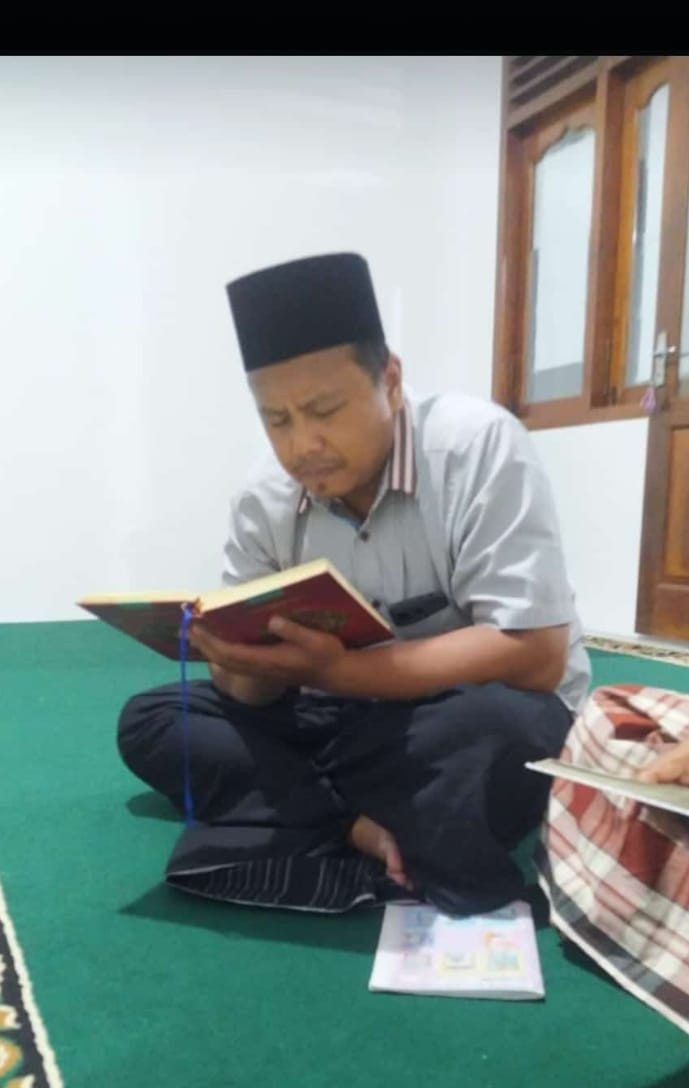 Tadarus Al quran oleh Bapak2 warga krajan