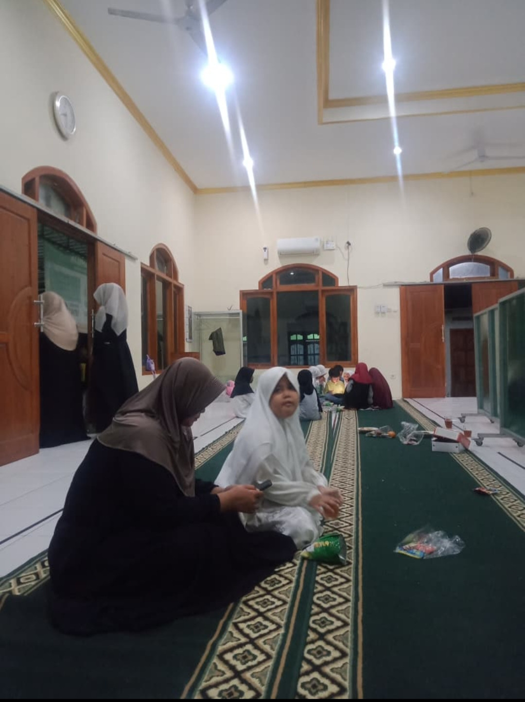 Kegiatan takbiran idul adha di masjid darussalam di lingkup perumahan Darussalam Jetis wedomartani