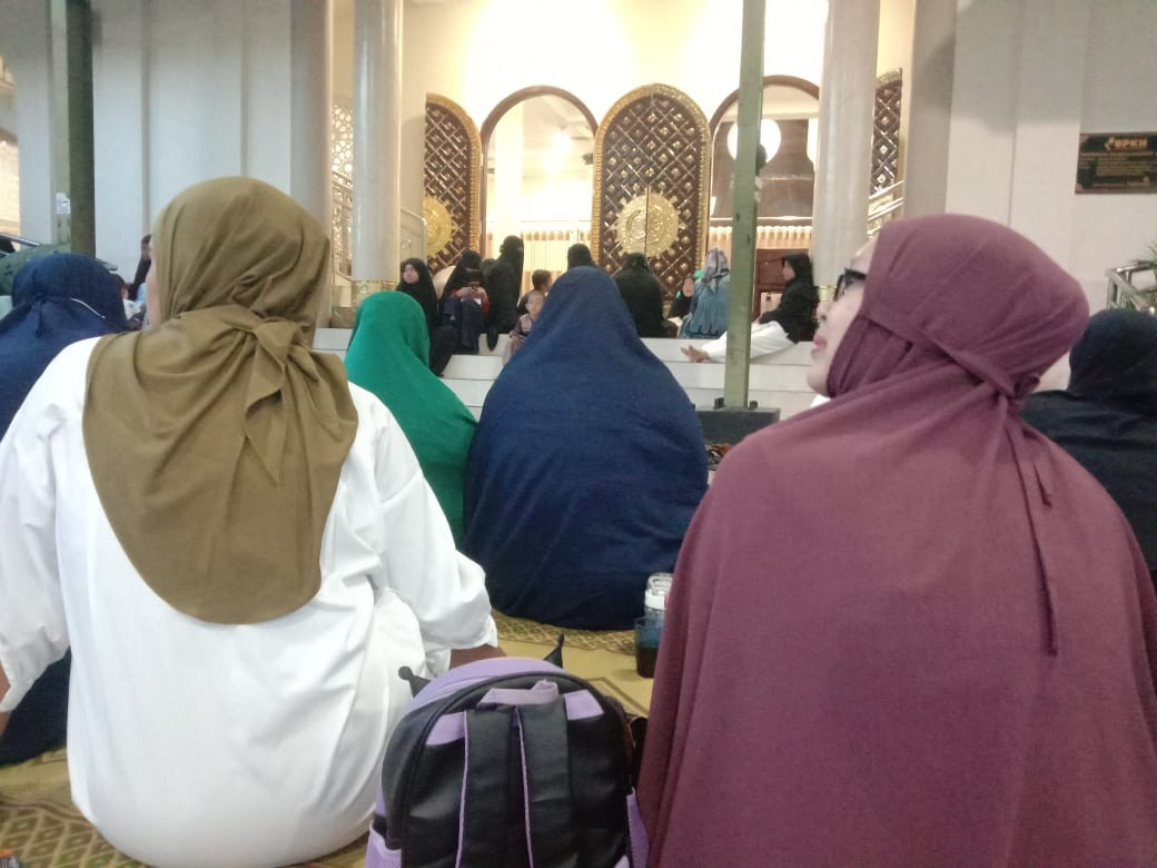 Buka bersama Puasa Arofah oleh warga krajan