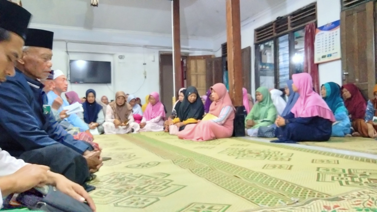 Mujahadah malam selasa padukuhan Tonggalan