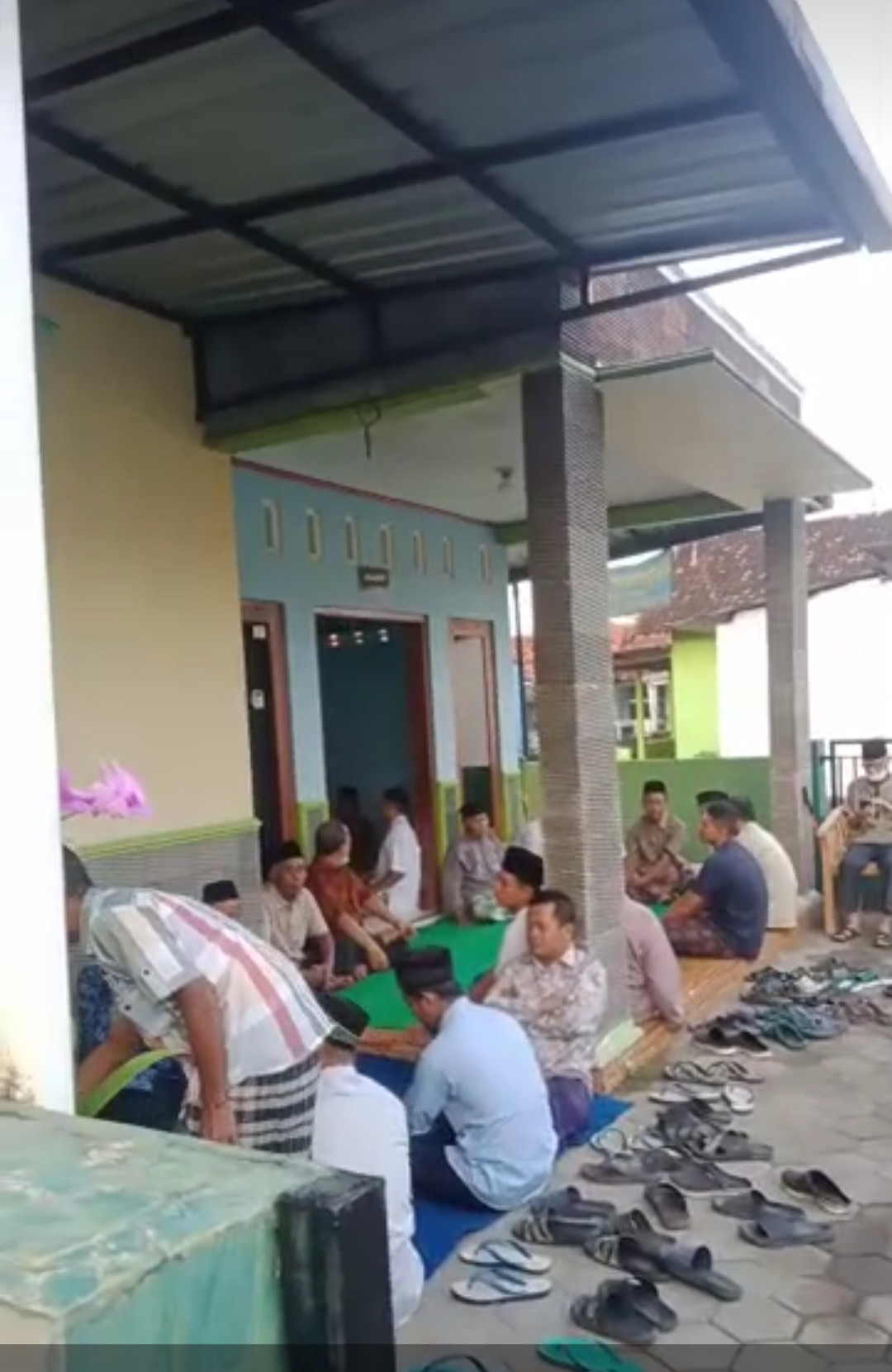 Peringatan 40hari meninggalnya almh.ibu yati ngudi Ismoyo di RT 03 gebang Jetis Wedomartani