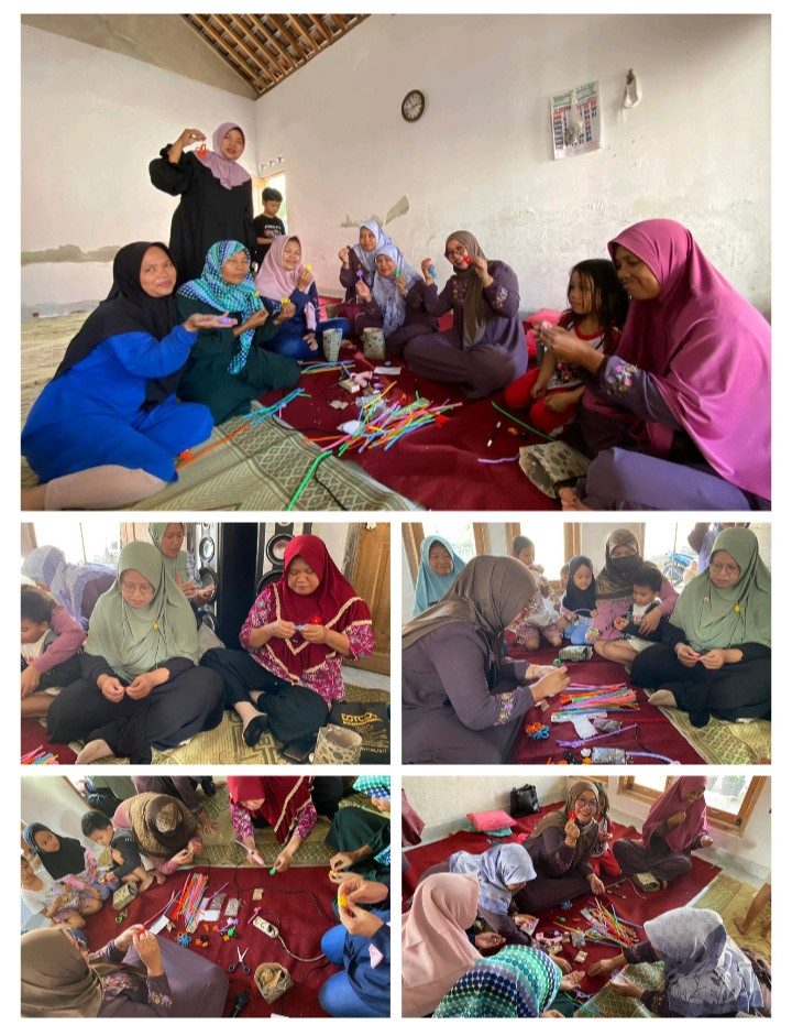 Ibu ibu RW 38 Tegalsari berkarya membuat kerajinan dari kawat bulu