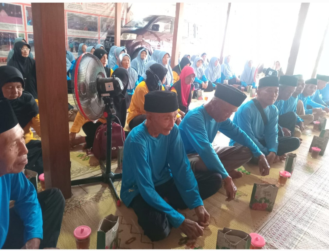 Studi Banding Kader Posyandu Lansia Pokoh Ke Pos Lansia Khusnul Khotimah