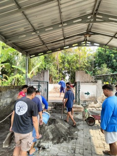 Kerja bakti warga Kregan Sanggrahan