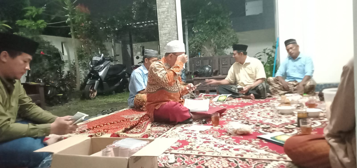 Kegiatan majelis taklim yasin bapak ibu RT 02 dan RT 04 Malangrejo