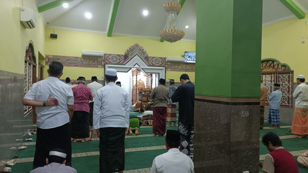 Sholat syuruk masjid Ar Rohmah Malangrejo