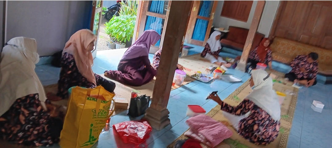 Rapat Kader Posyandu Lansia Pokoh