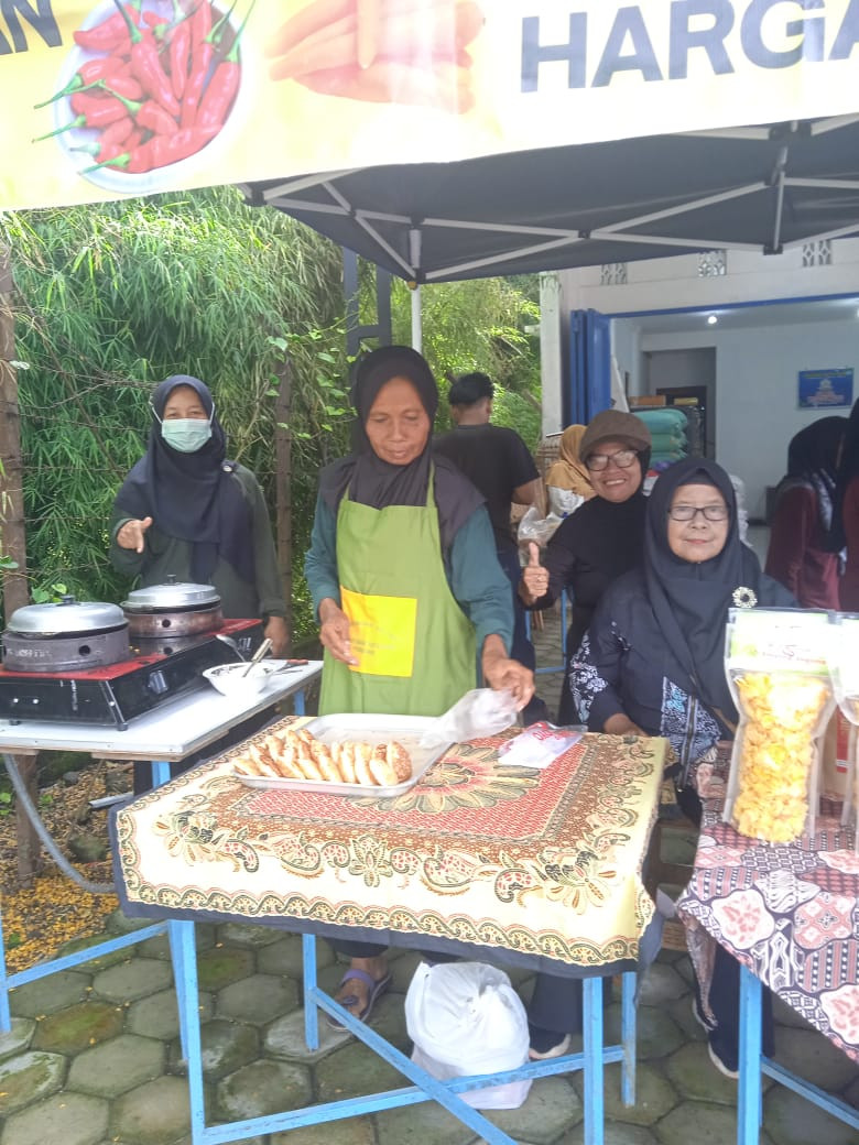 Demo Apem Padukuhan Sawahan Lor dalam acara bumkal