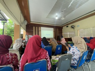 Pembinaan adm pokja PKK diikuti kader Sanggrahan