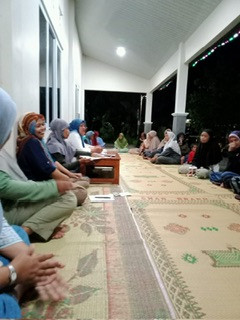 Pertemuan PKK RT 04 Sanggrahan