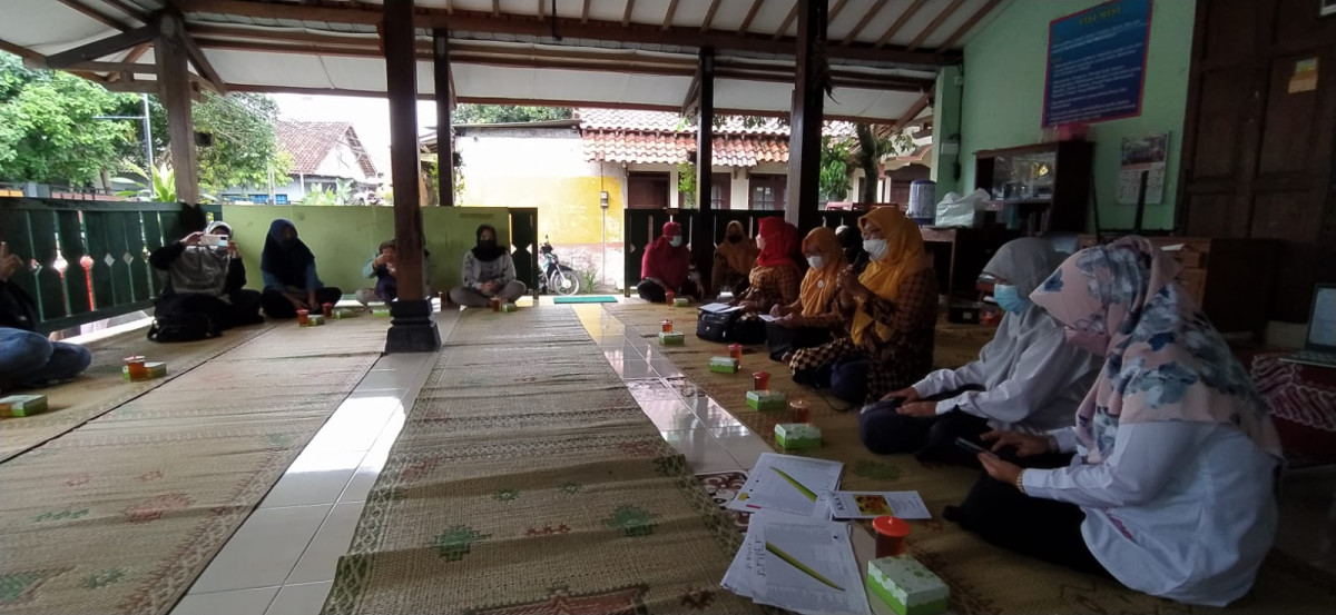 Pertemuan pengurus dan anggota BKB