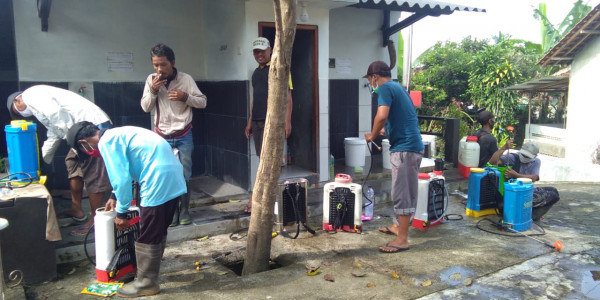 PENYEMPROTAN DISINFEKTAN RT 9 BALONG