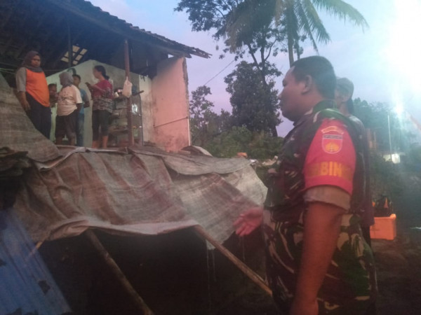 Acara Verifikasi pendirian musholla 