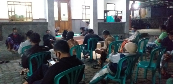 PERTEMUAN KELOMPOK TANI RT 9 BALONG