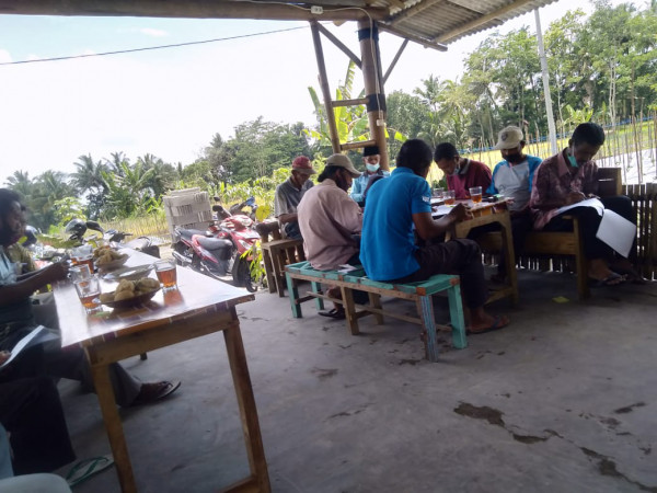 PERTEMUAN KELOMPOK TANI RT 9 BALONG