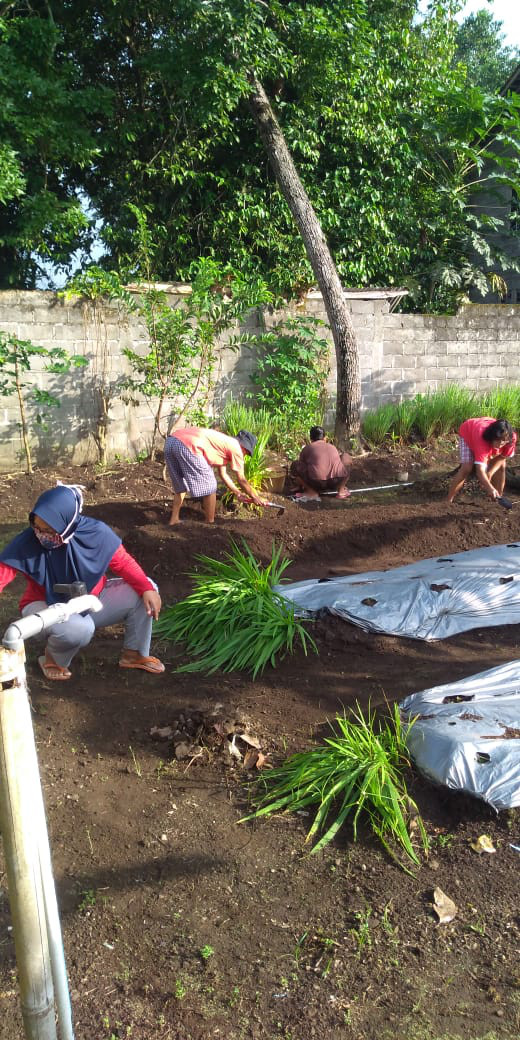 KEGIATAN SATGAS COVID 19 KALURAHAN PAKEMBINANGUN / PAKEMTEGAL