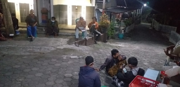 PERTEMUAN KELOMPOK TANI RT 9 BALONG