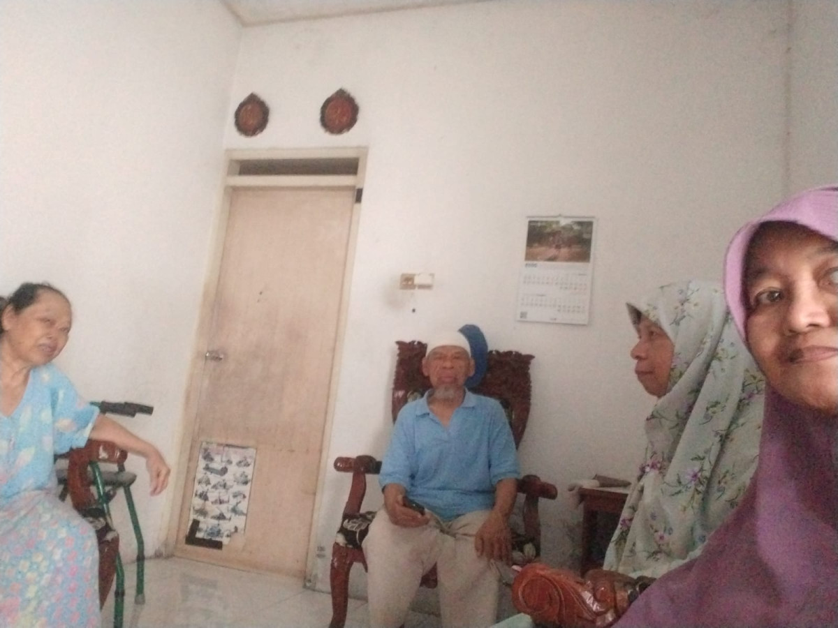 KUNJUNGAN RUMAH LANSIA