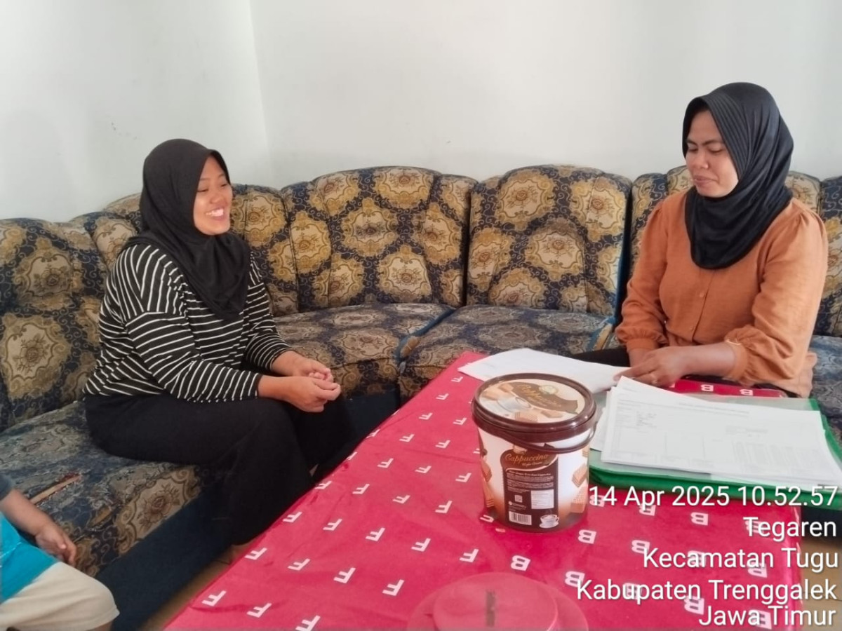 kunjungan rumah oleh kader