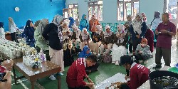 Pelatihan budidaya jamur dari Dp3kb kab kediri