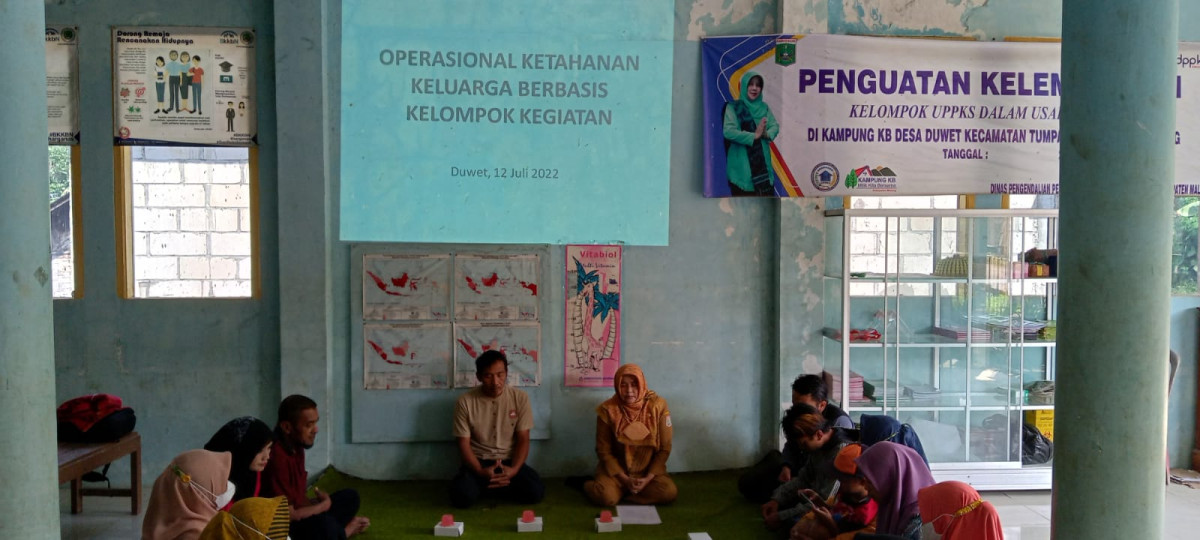 KETAHANAN KELUARGA BERBASIS KELOMPOK KEGIATAN DI KAMPUNG KB DESA DUWET KECAMATAN TUMPANG