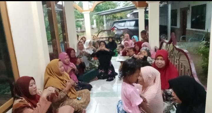 Sosialisasi isi piringku oleh Dapur Sehat Atasi Stunting atasi