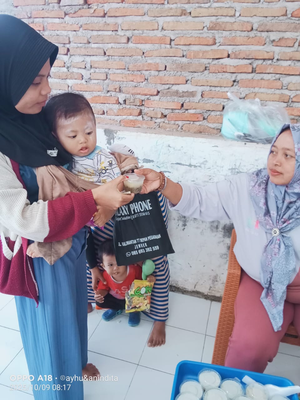 Pemberian PMT Balita