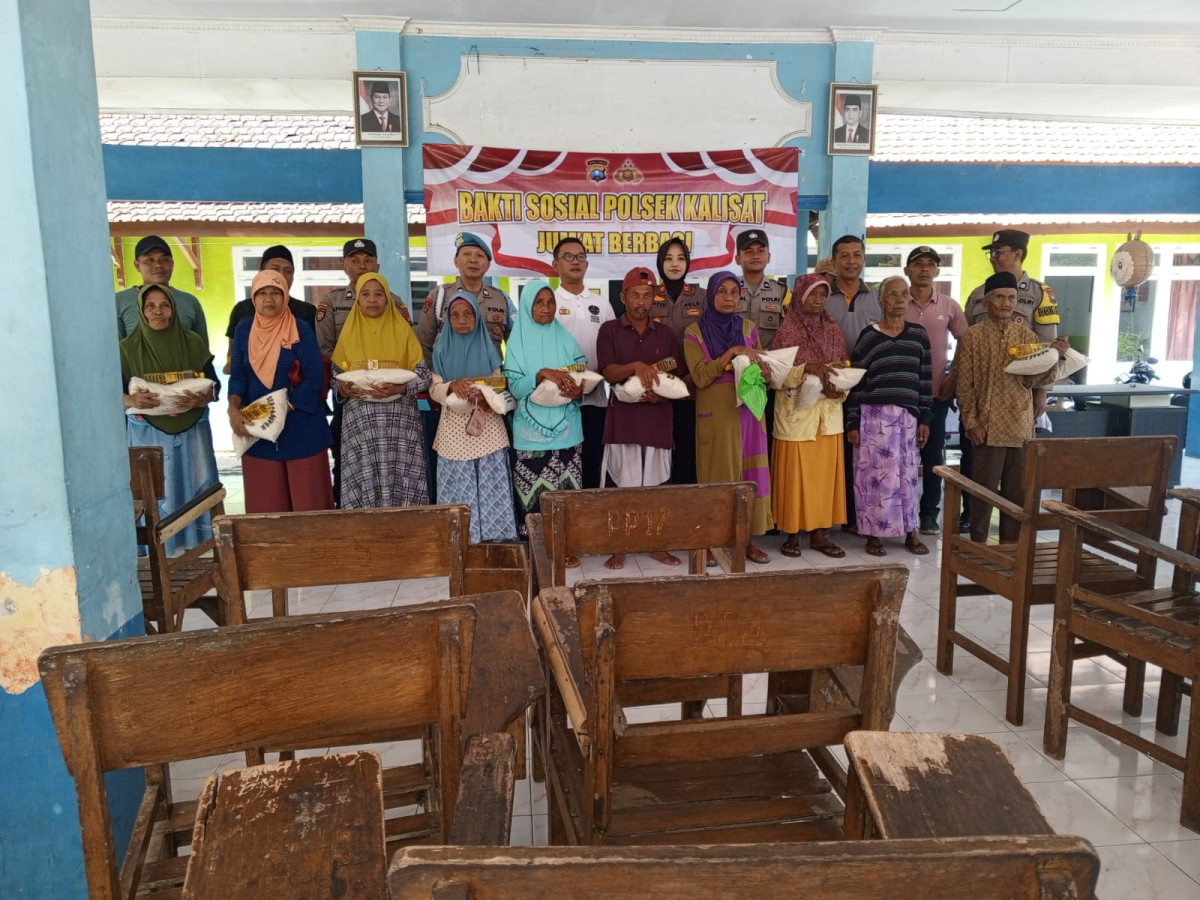 Bakti Sosial Polsek Kalisat