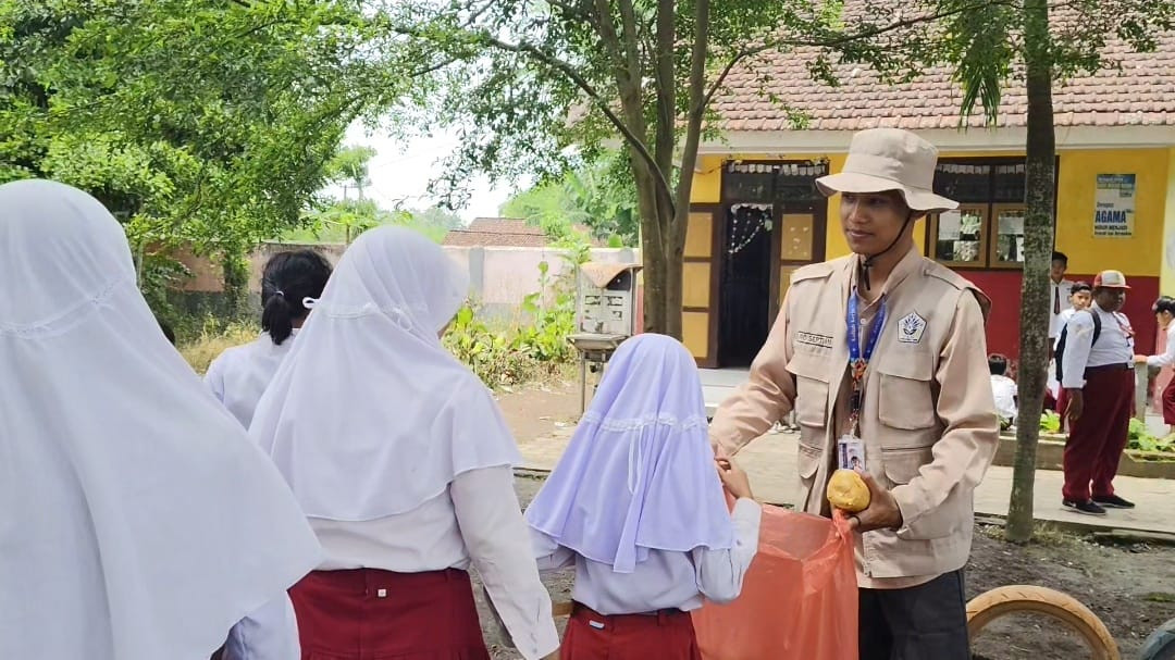 sosialisasi sampah Organik dan Anorganik