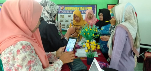 PERTEMUAN MUSYAWARAH KERJA POKJA KAMPUNG KB