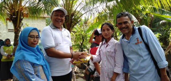 Pembagian Doorprize dalam acara Bazar Kampung KB