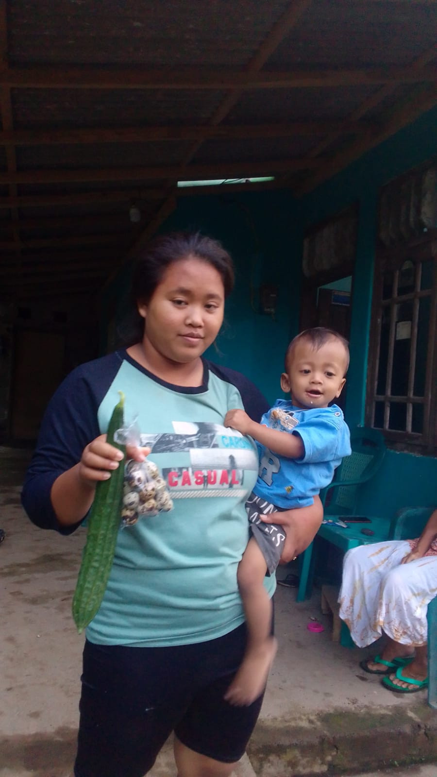 Penyaluran bantuan Makanan tambahan bagi baduta stunting