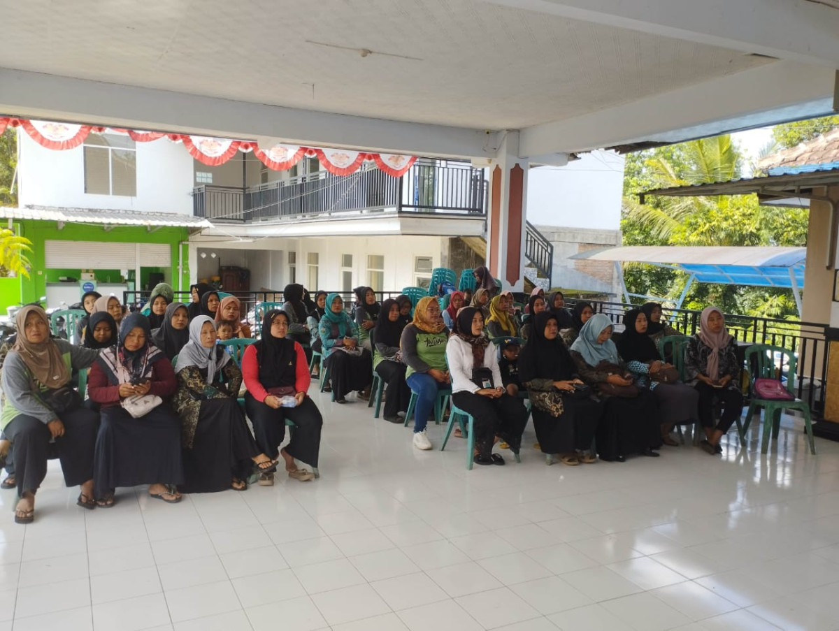 Rapat Rutin Kader Posyandu Desa Sumberbulu