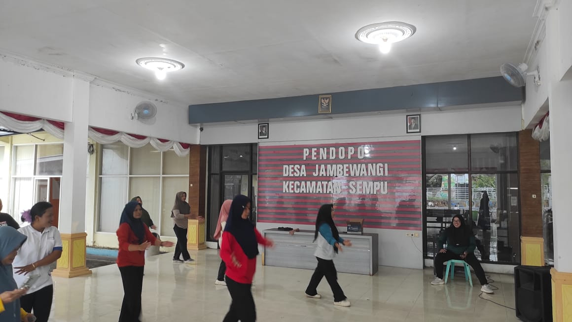 Persiapan Regu PKK Desa Jambewangi Ikuti Lomba Senam PERWORSI