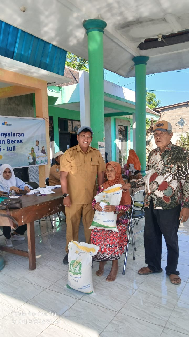 Penyaluran bantuan pangan Juni dan juli