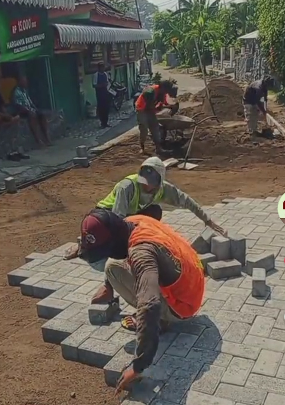 Pemasakan Paving Jln Buluagung - Pucangsari