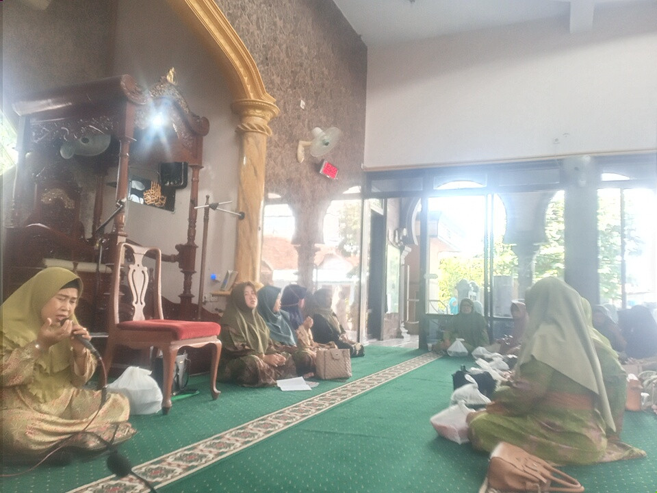 Muslimat desa kedungringin