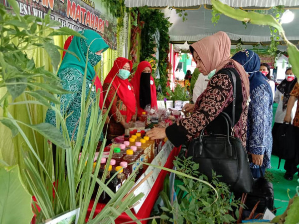 Pameran Produk Asman Matahari Wilayut