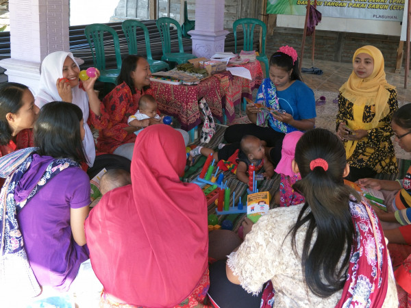 Penyuluhan tentang Pola Perencanaan KB dan Penggunaan Kontrasepsi Rasional di Kelompok Bina Keluarga Balita (BKB)